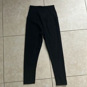 Beyond yoga capri leggings